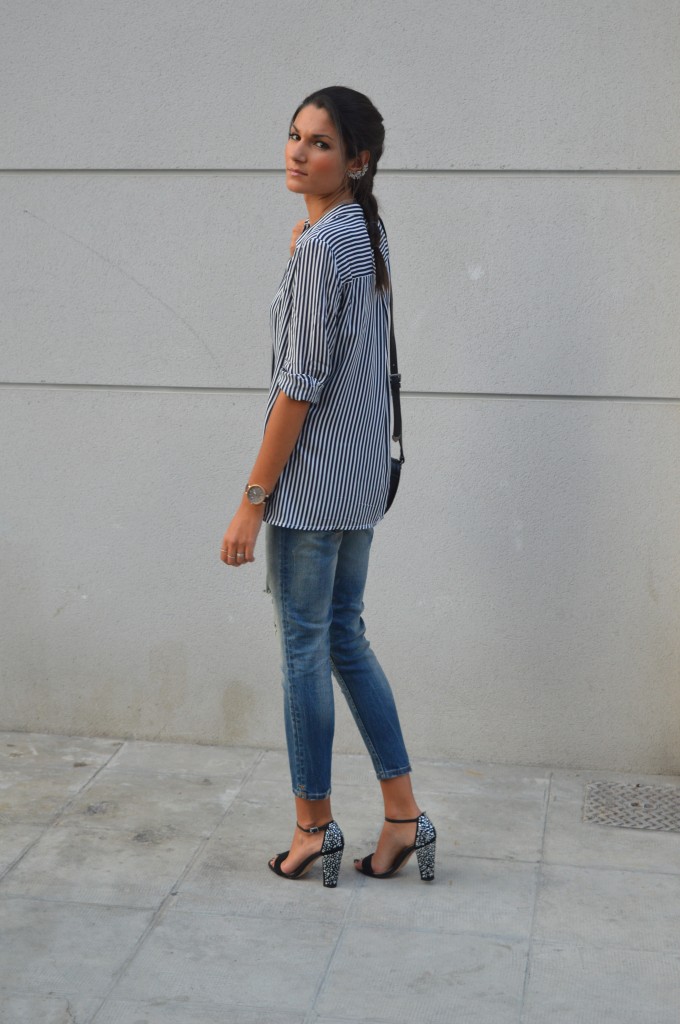 chemise à rayures chemise rayée zara oversize chaussures strass chaussures paillettes jean boyfriend