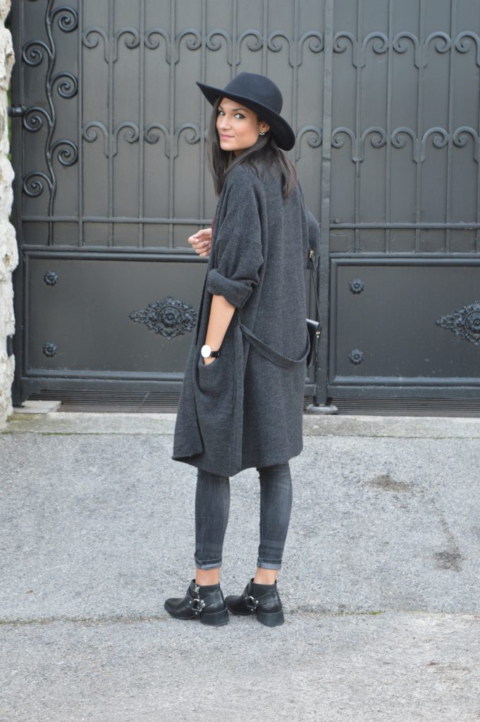 idée tenue hiver blog mode jean gris bottines plates chapeau fedora zara pas cher haut bordeaux gilet xxl 