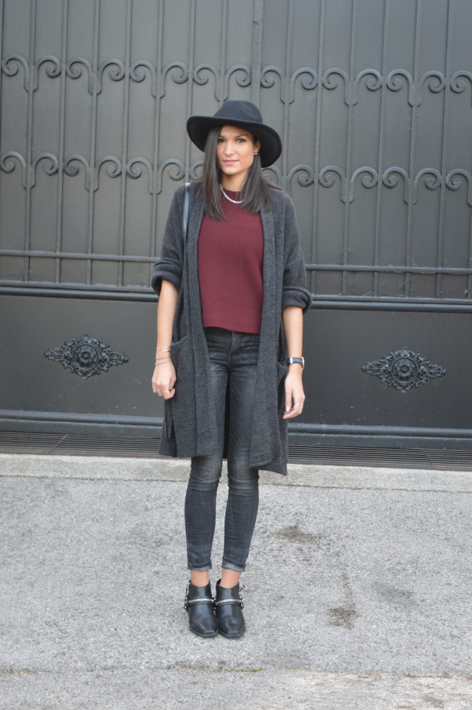 idée tenue hiver blog mode jean gris bottines plates chapeau fedora zara pas cher haut bordeaux gilet xxl mango