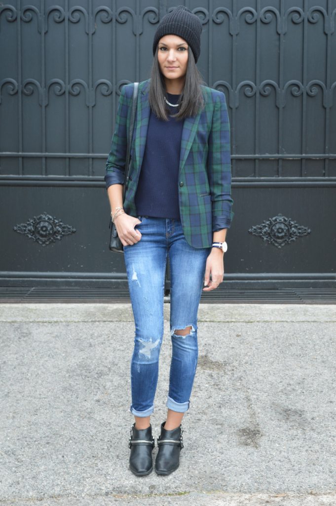 blagueuse mode blazer carreaux tartan zara jean destroy bottines a zip blog mode nouveau tenue stylée hiver