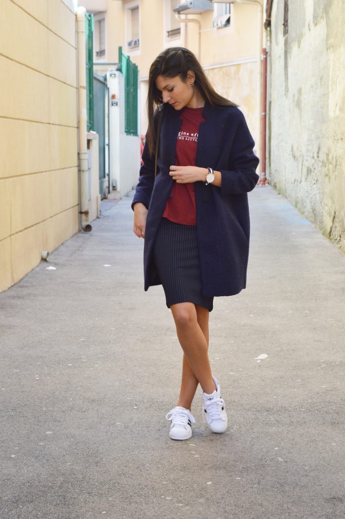 look hiver blog mode jupe tube midi rayée rayures zara bleu marine t-shirt bordeaux mango message adidas superstar pas cher superstar adidas