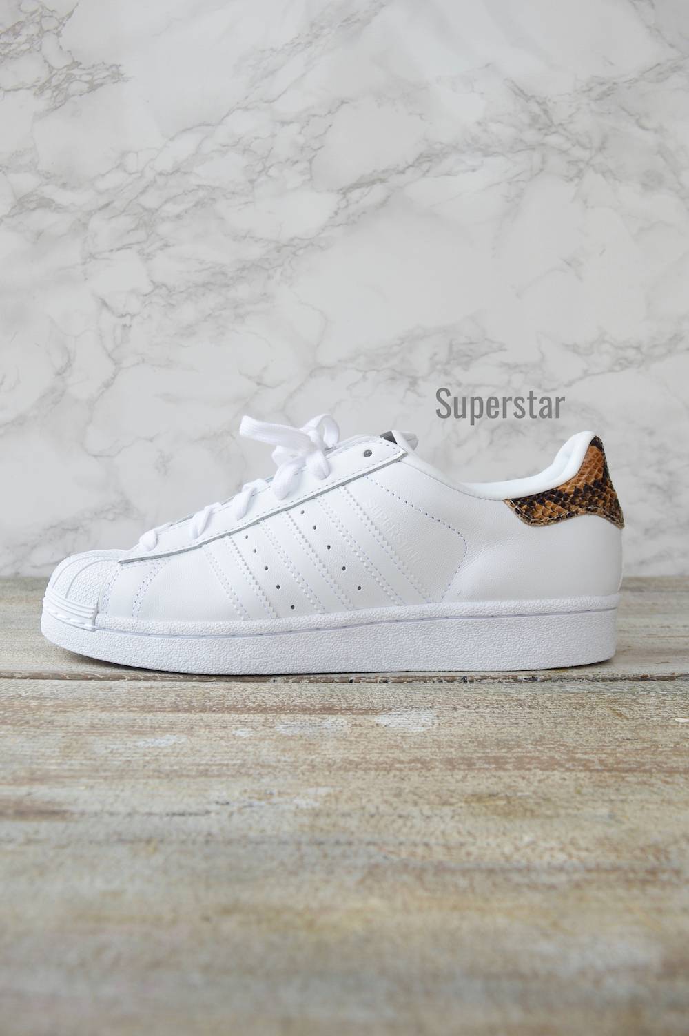 stan smith scratch serpent