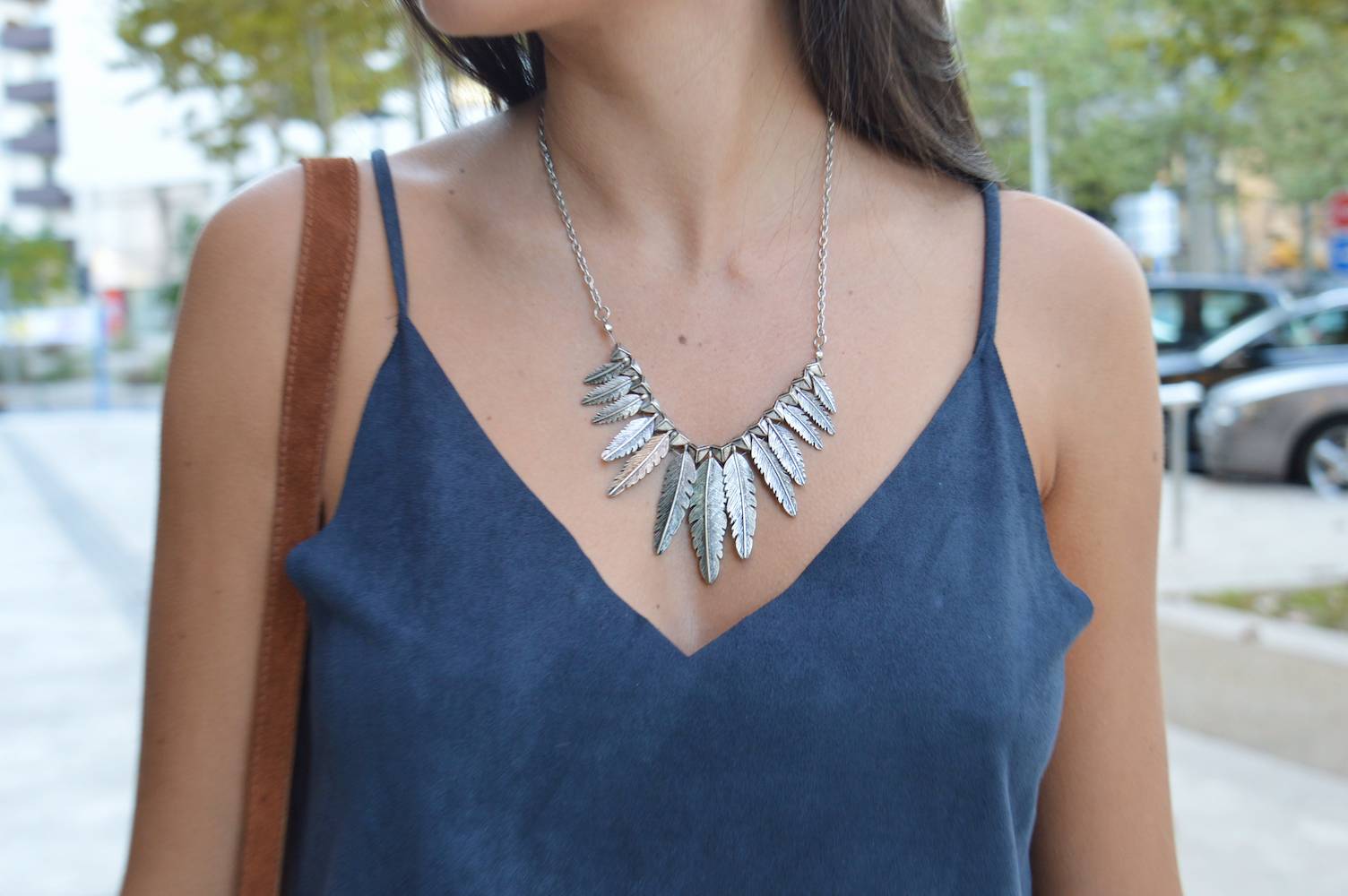 collier plumes