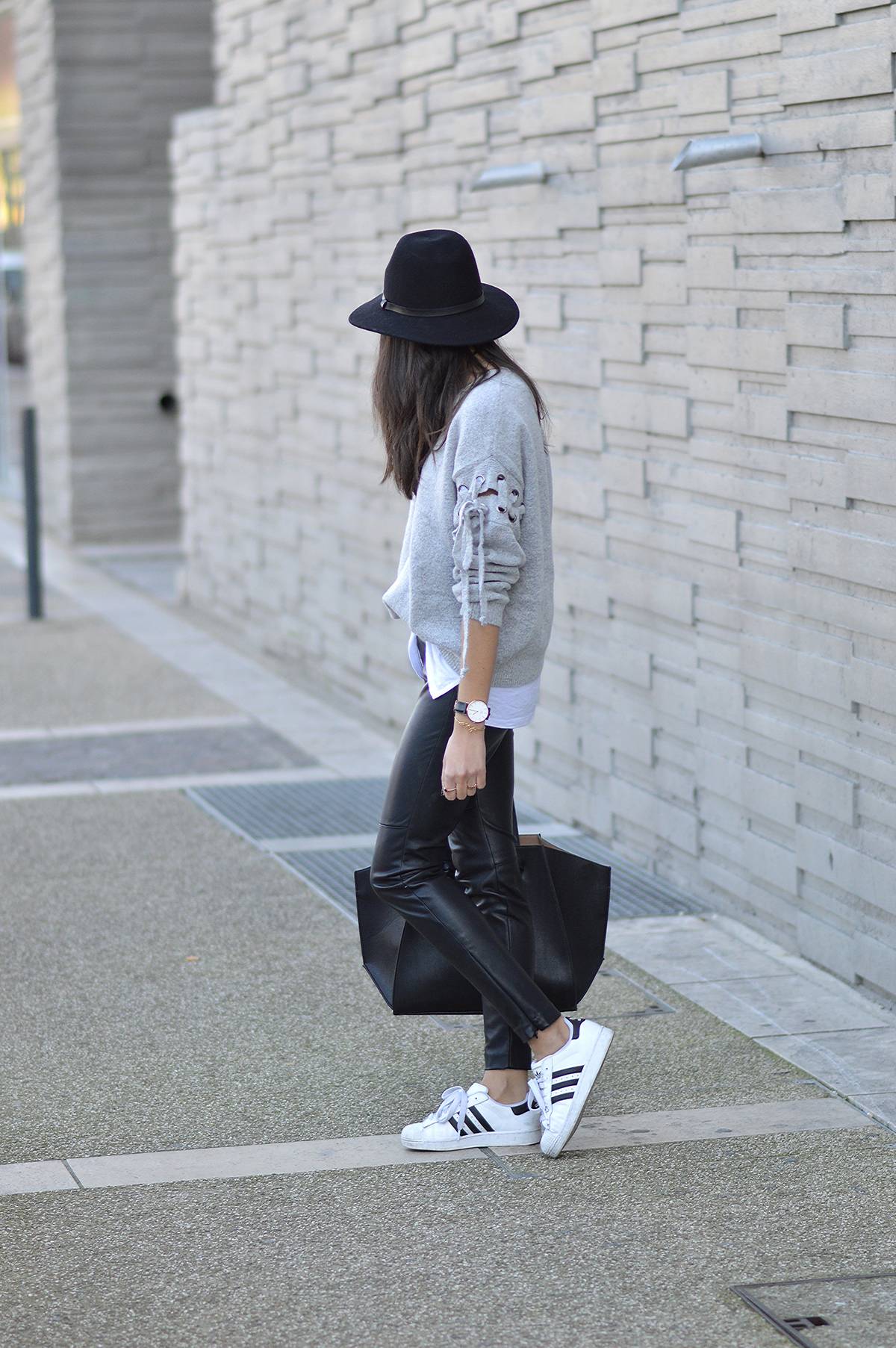 blog mode adidas superstar pantalon en cuir tenue tendance 2016