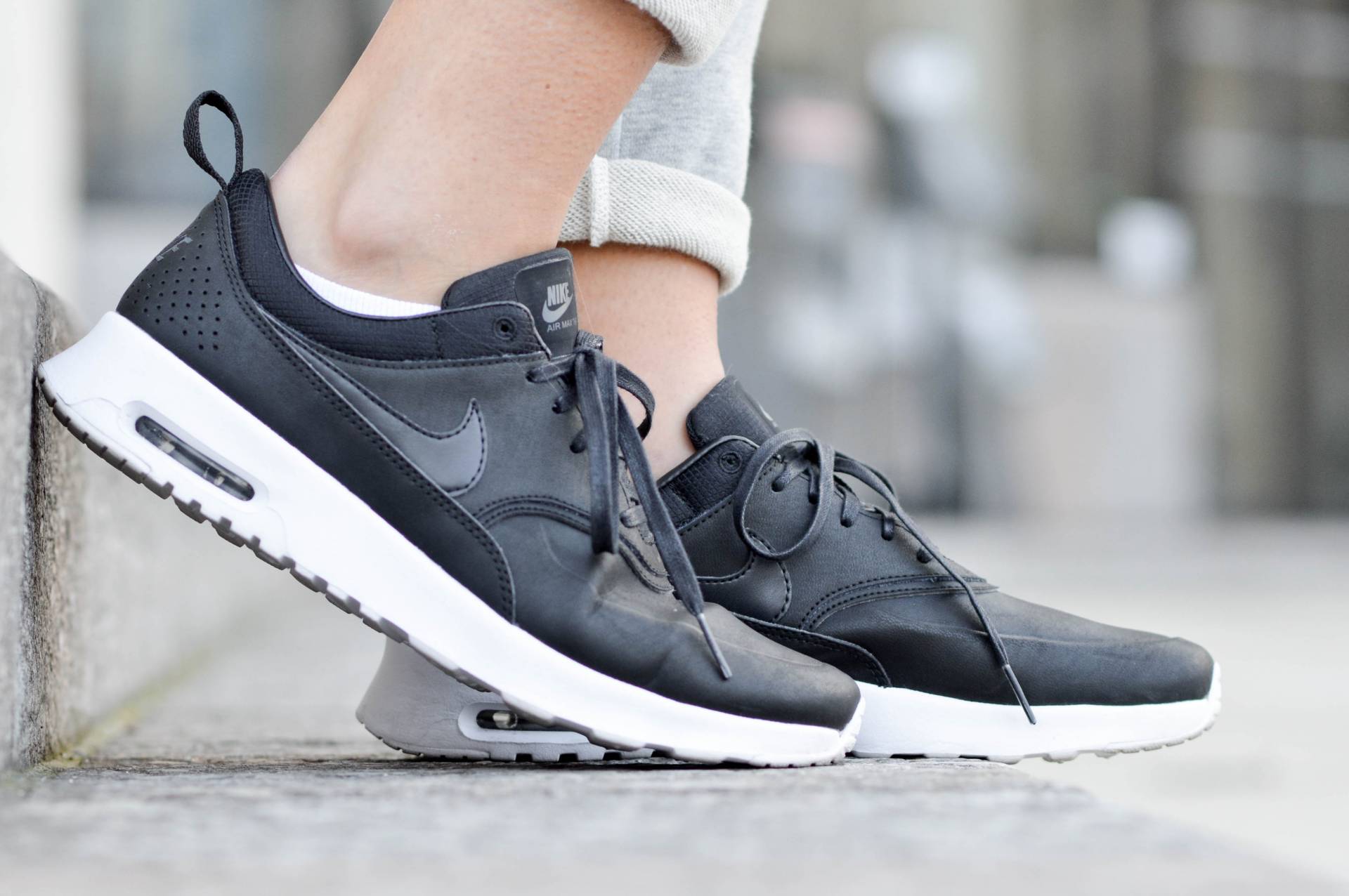 air max thea black