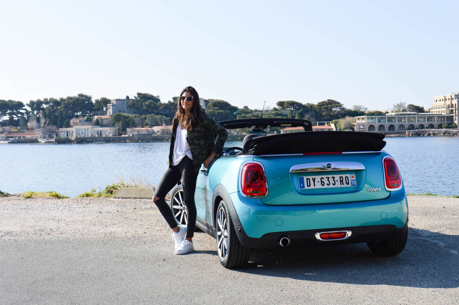 mini cabrio blue caribbean