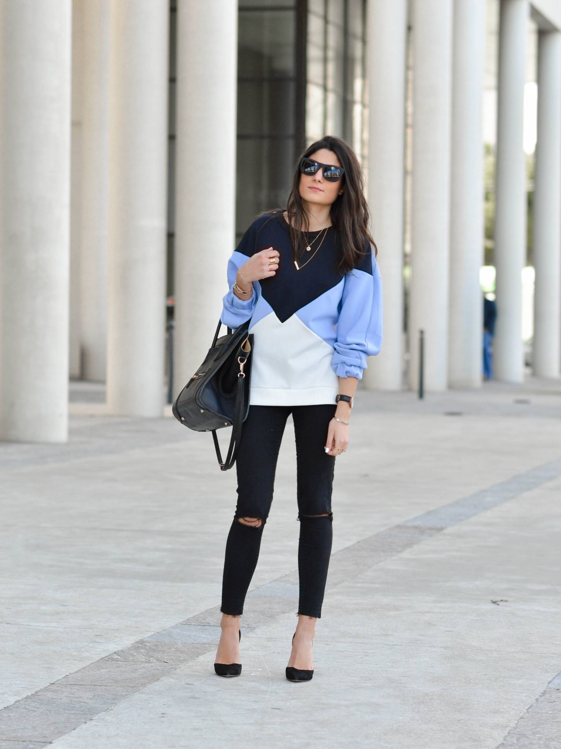 sweat bleu ciel graphique blog mode tendance