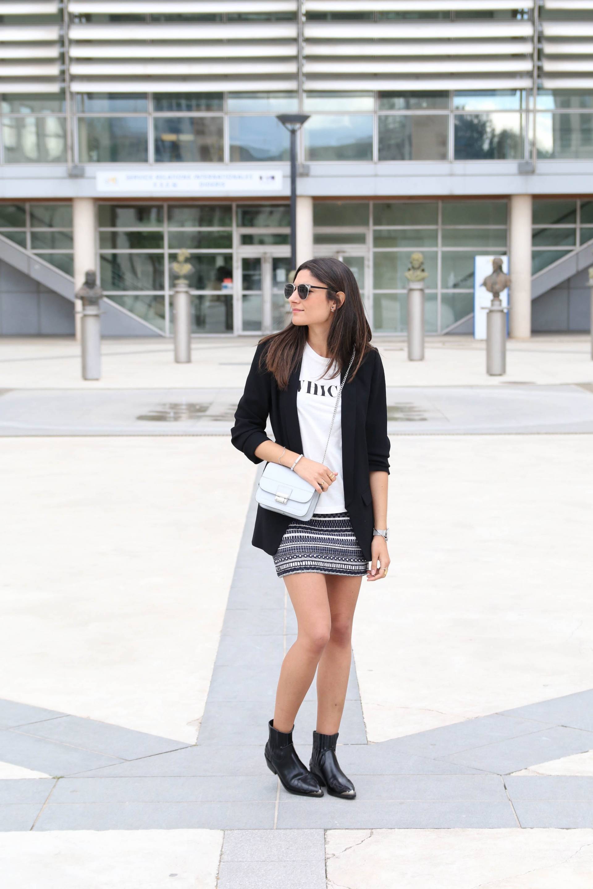 blog mode tenue jupe brodée bottines santiags