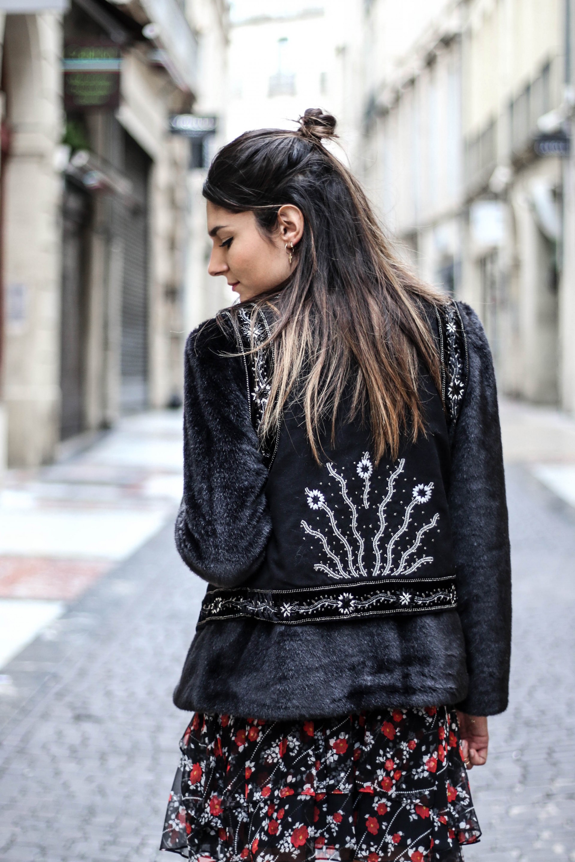 blog-mode-fourrure-gilet-brode-the-kooples