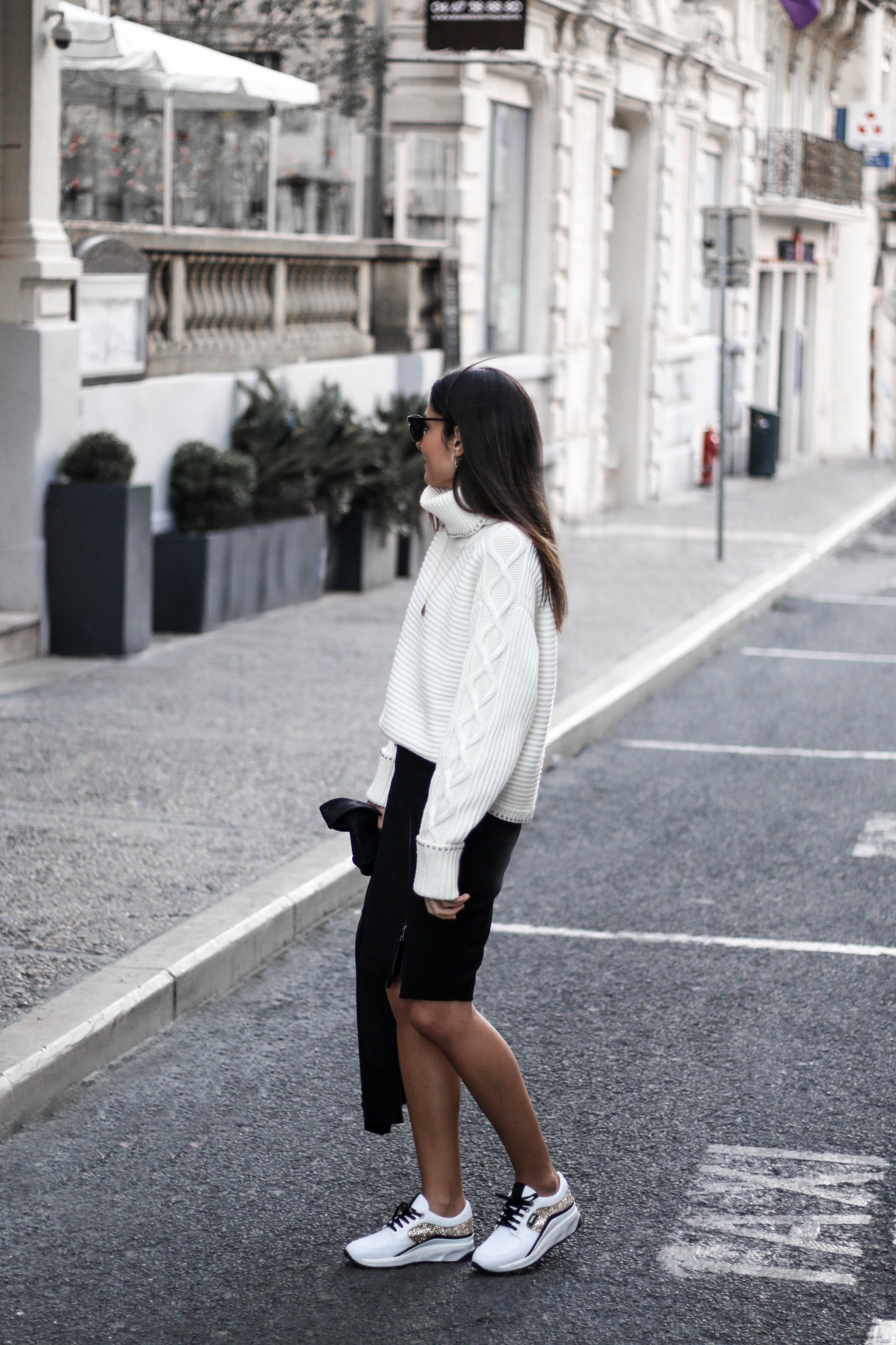 blog-mode-jupe-midi-sneakers