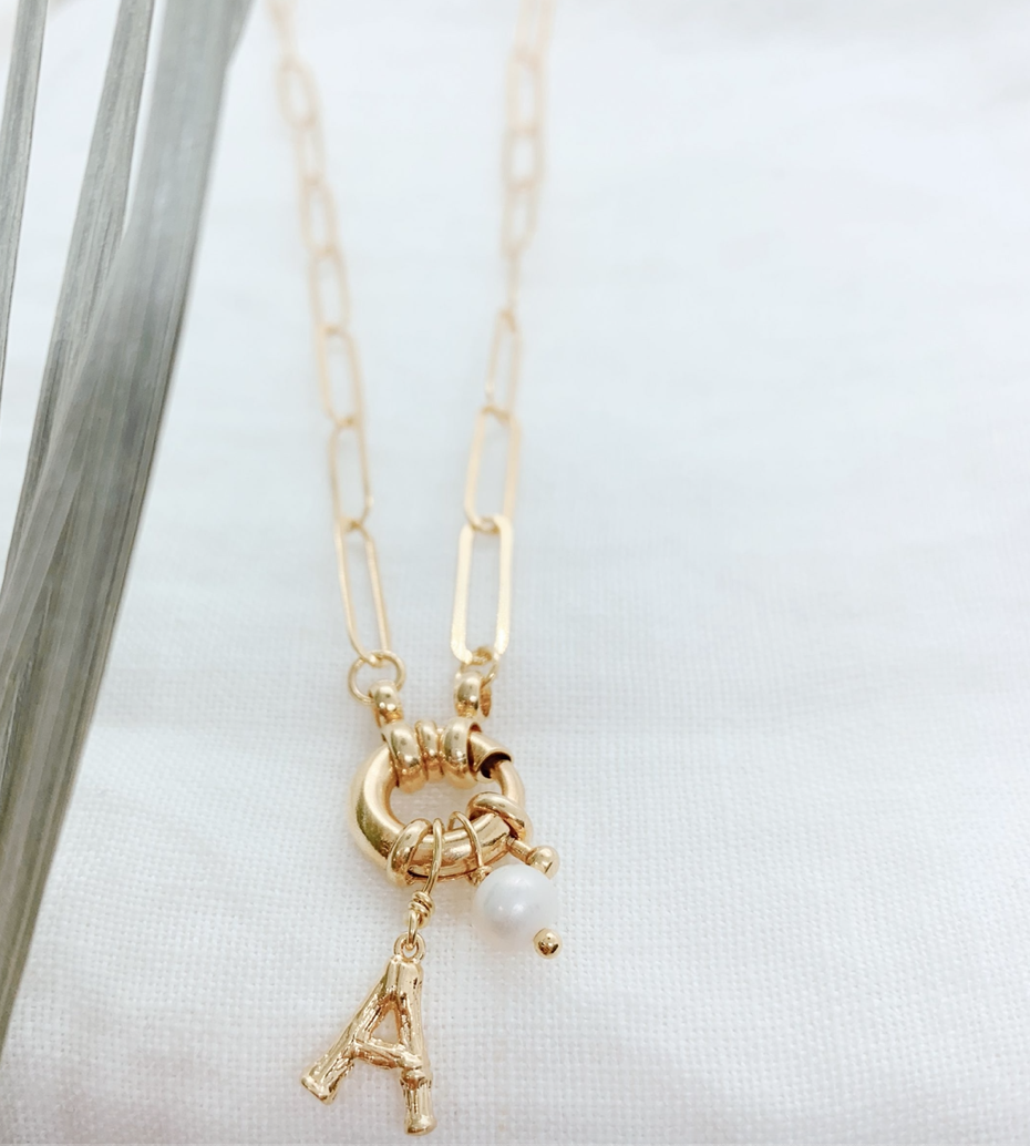 Alexiane Bijoux Fashion Blog Mode Bijou Jewellery Or Gold Collier Necklace Lettre Letter Perle Pearl