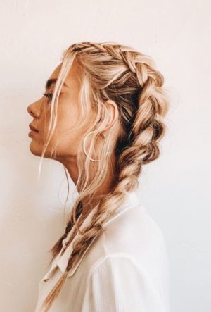 Tendances 2023 pour les cheveux longs  Two braid hairstyles, Braids for  long hair, Braids for short hair