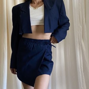 The Cali Vintage Shop Depop Fashion Blog Mode Reworked Vintage Set Crop Top Navy Blue Bleu Marine Skirt Blazer