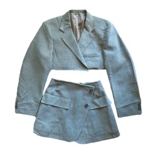 The Cali Vintage Shop Depop Fashion Blog Mode Reworked Vintage Suit Grey Skirt Blazer Crop Top