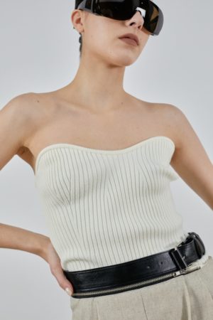 The Source Unknown Knit Top White Blanc Bustier Fashion Blog Mode Tendance Automne Hiver Trend Fall Winter 2020