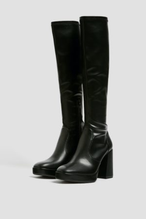 Pull And Bear Bottes Talon Noir Simili Cuir Hauteur Genou Junesixtyfive Tendance Automne Hiver 2020 Fashion Blog Mode